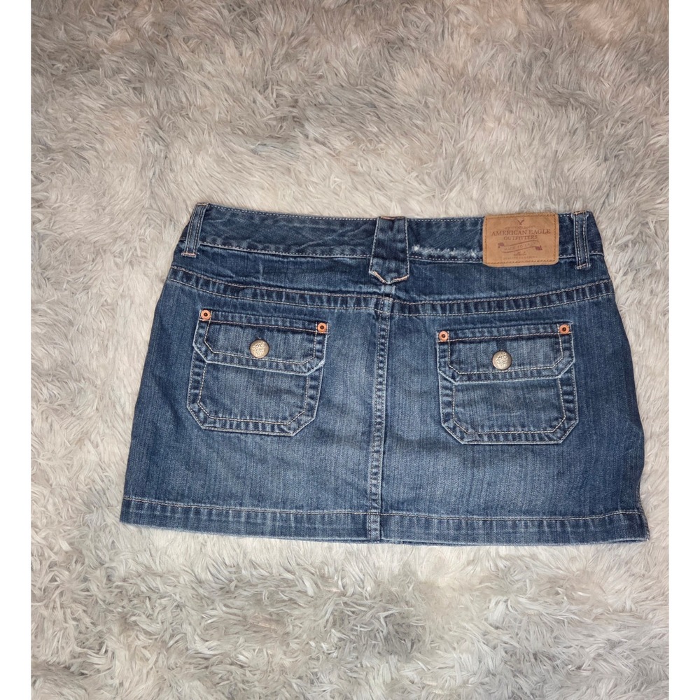 American Eagle Vintage Y2K Denim Micro Mini Skirt Medium Wash Distressed Size 8 - Picture 2 of 7